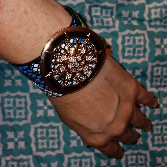 NWT Colorful Snakeskin Faux Leather Cuff Bracelet – Gold Solstice Sun Rhinestone - Picture 12 of 12